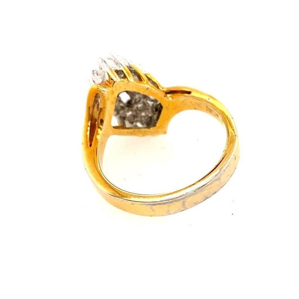 Diamond Like Ring - Picture 2 of 5